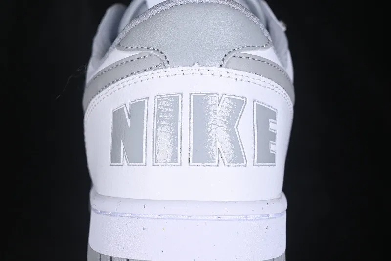 All categories Nk SB Dunk series Nk SB Dunk Low low-top sneakers Nike SB Dunk Low white gray low-top casual sneakers 355152-106